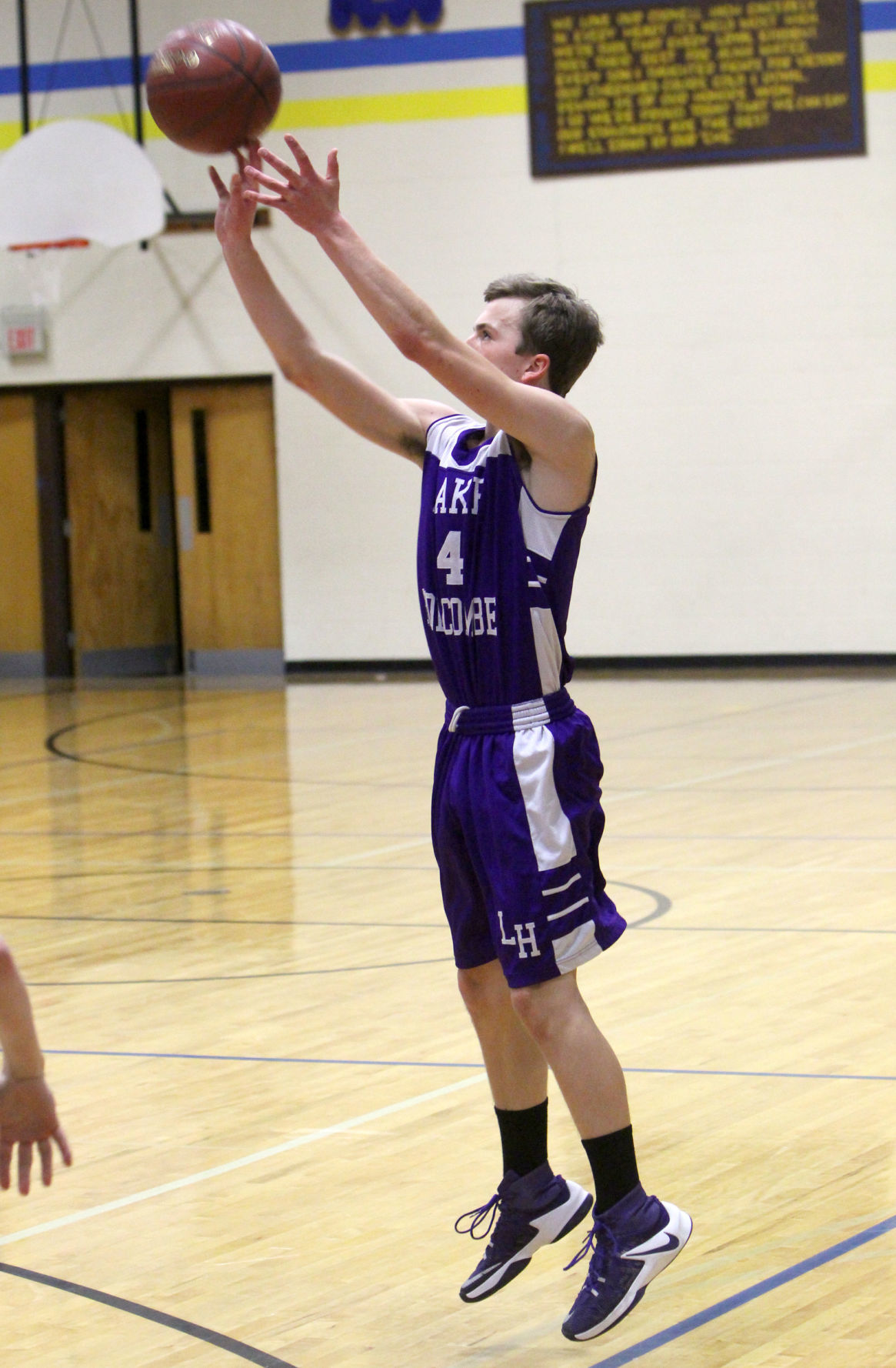 Lake Holcombe at Cornell boys basketball 1-10-19